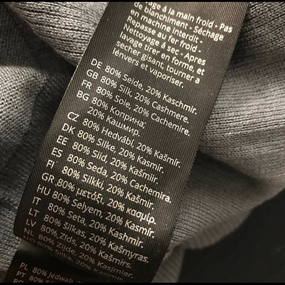 Joseph Ribkoff Grey/silver zipper Jacket with Faux Fur around hood size 4 - Picture 5 of 8